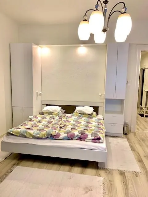 Mehdi Residence 2 Budapest 0*,